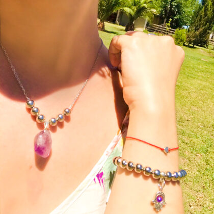 Colgante de piedra AMATISTA $1350 - Pulsera $450 - Hilo Rojo $300