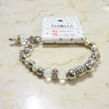 Pulsera “MALIBÚ” con cristales de roca y detalles - $480